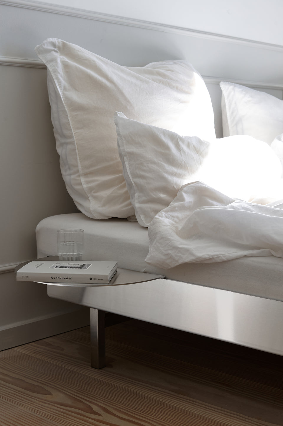 MOEBE Bett limited edition