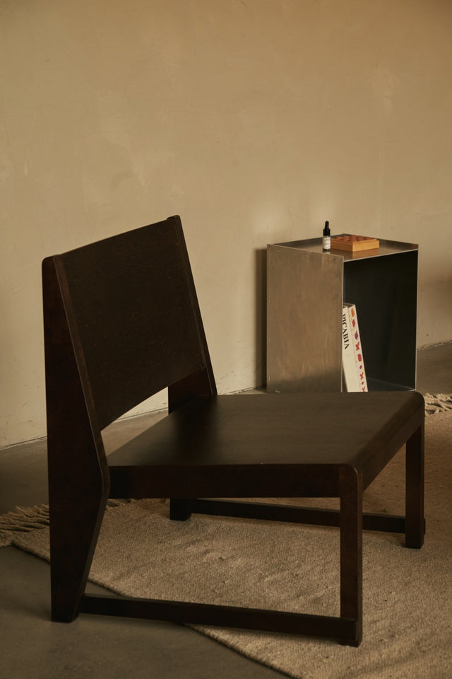 Sessel | Easy Chair Dark Brown Birch