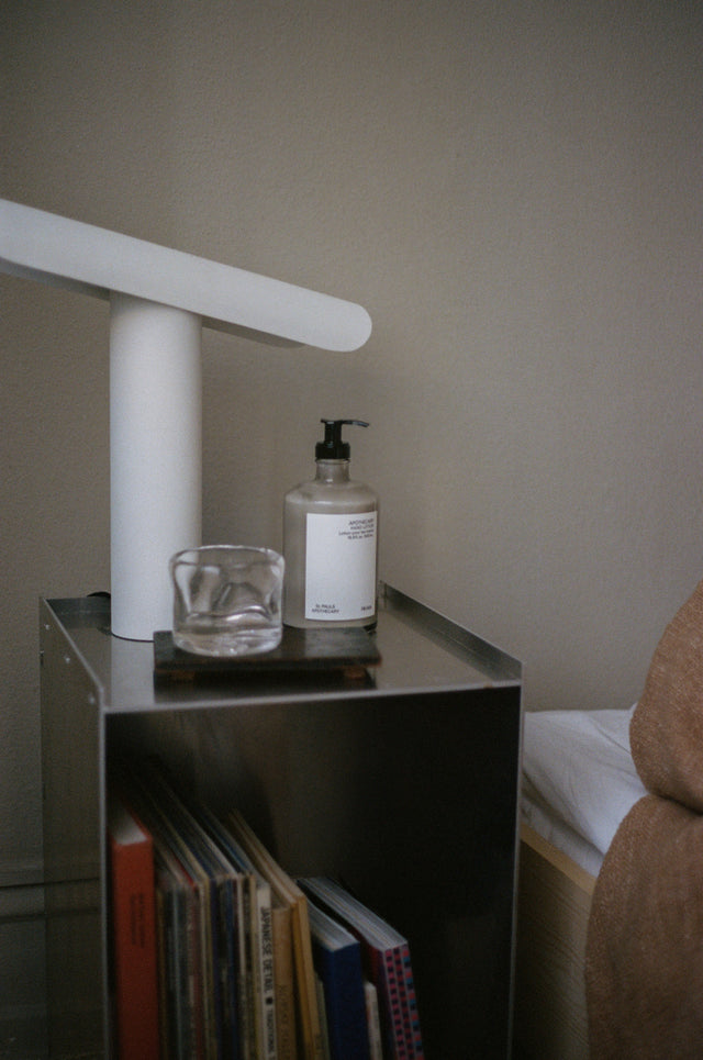 T-Lamp | White