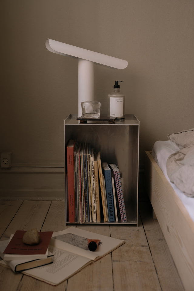 T-Lamp | White