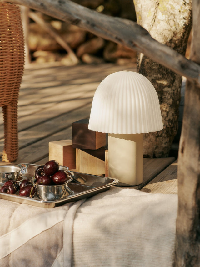 Akkuleuchte | Frill Portable Lamp Cashmere