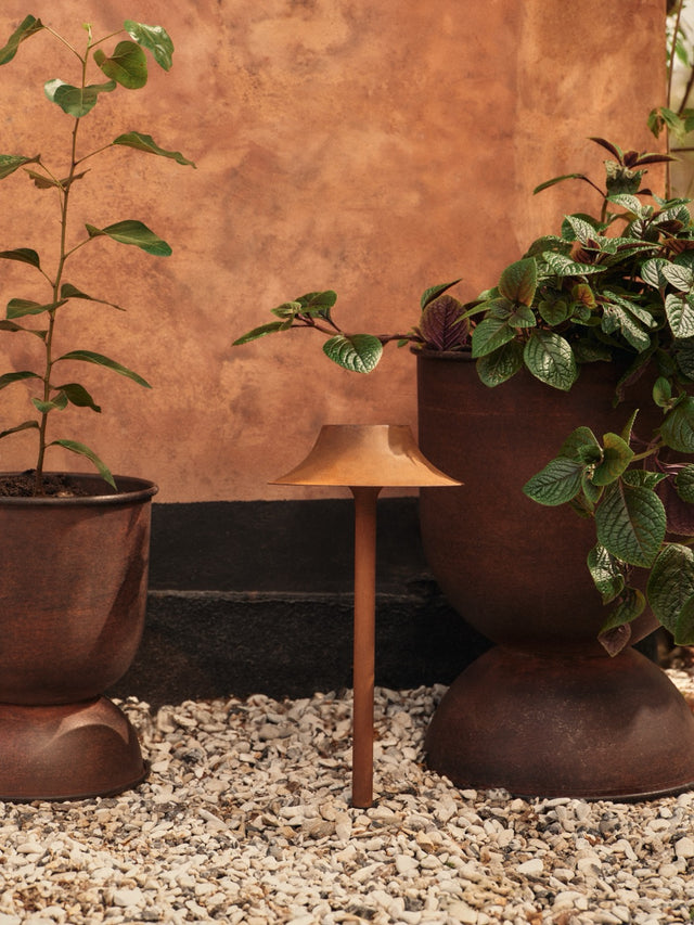 Hourglass Pot - Medium - Rust