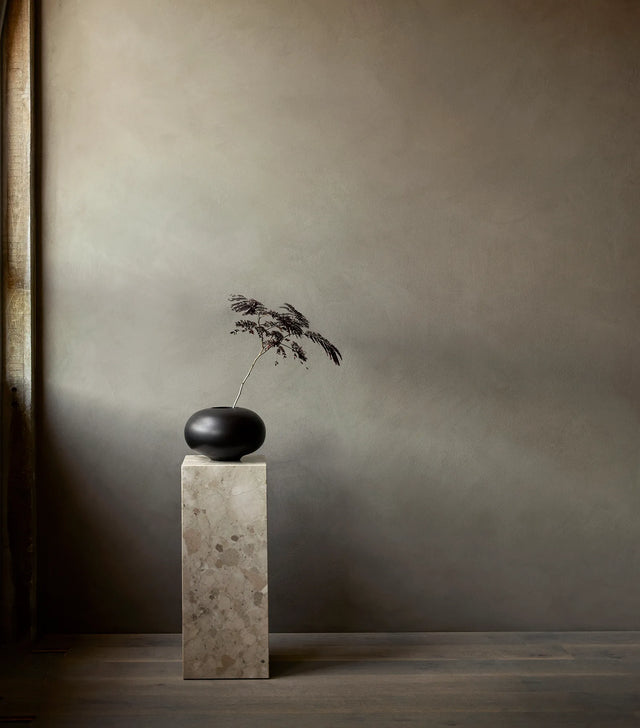 Surround Vase