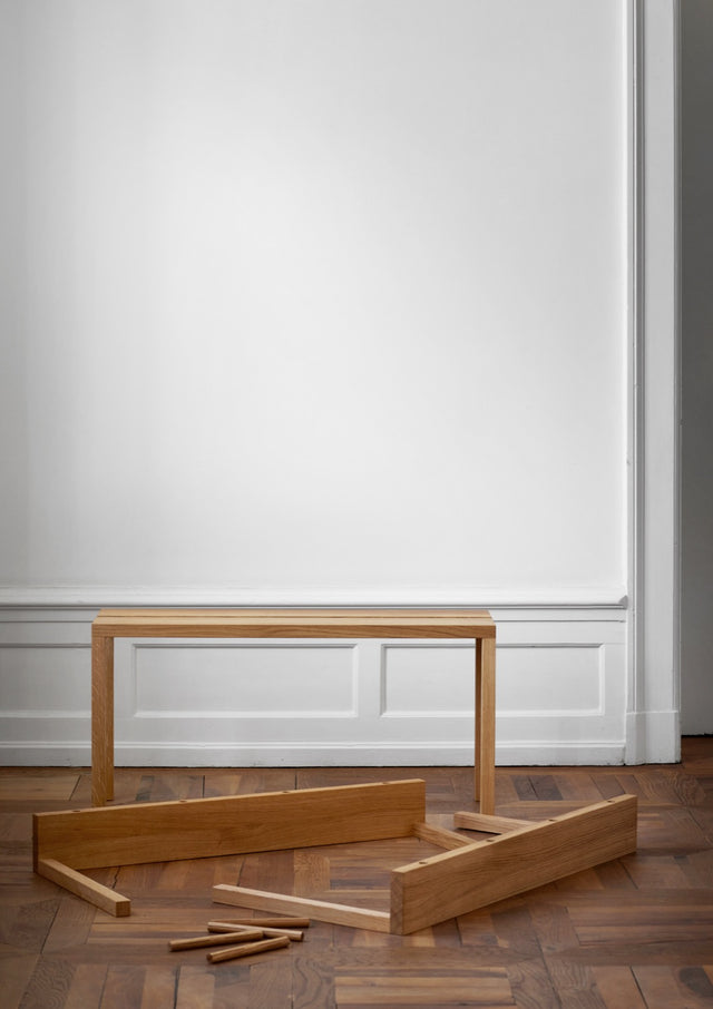 Bank | Peg Bench