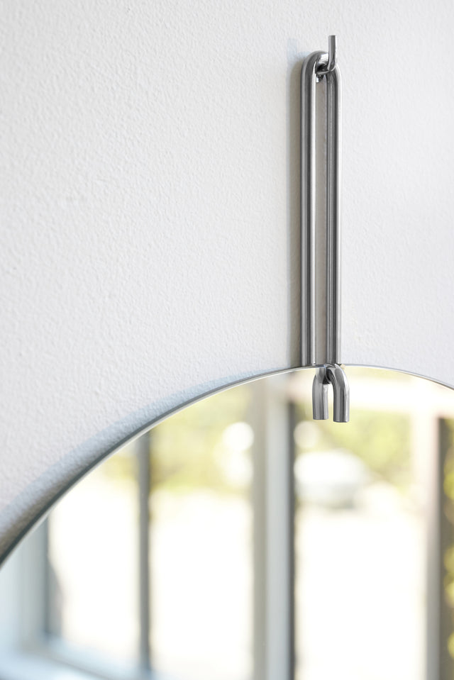 Wall mirror | 133cm