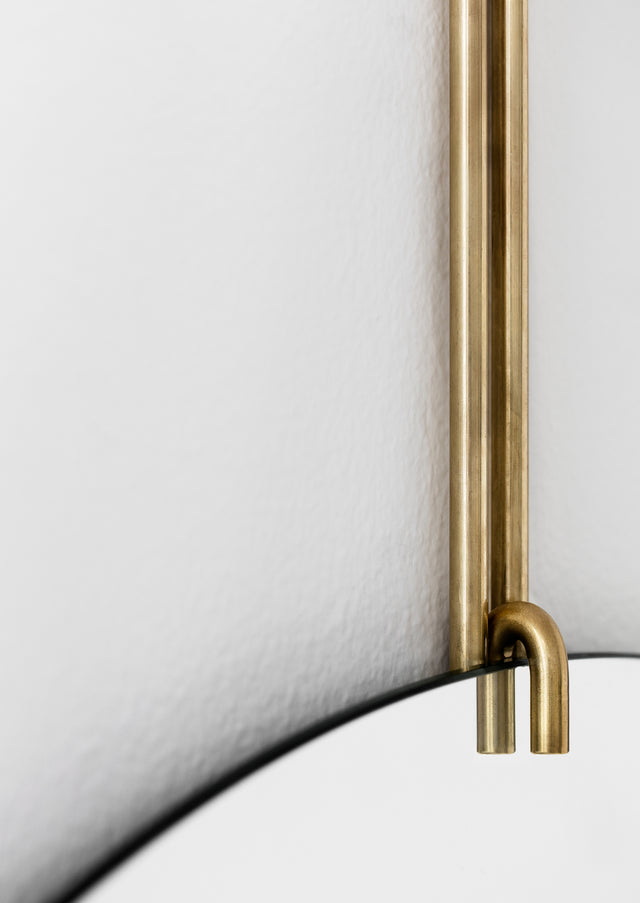 Wall mirror | 133cm