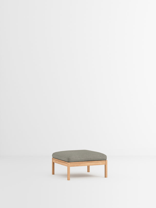 Moebe Sofa | Ottoman – Re-Wool 2 - 128 / Eiche natur