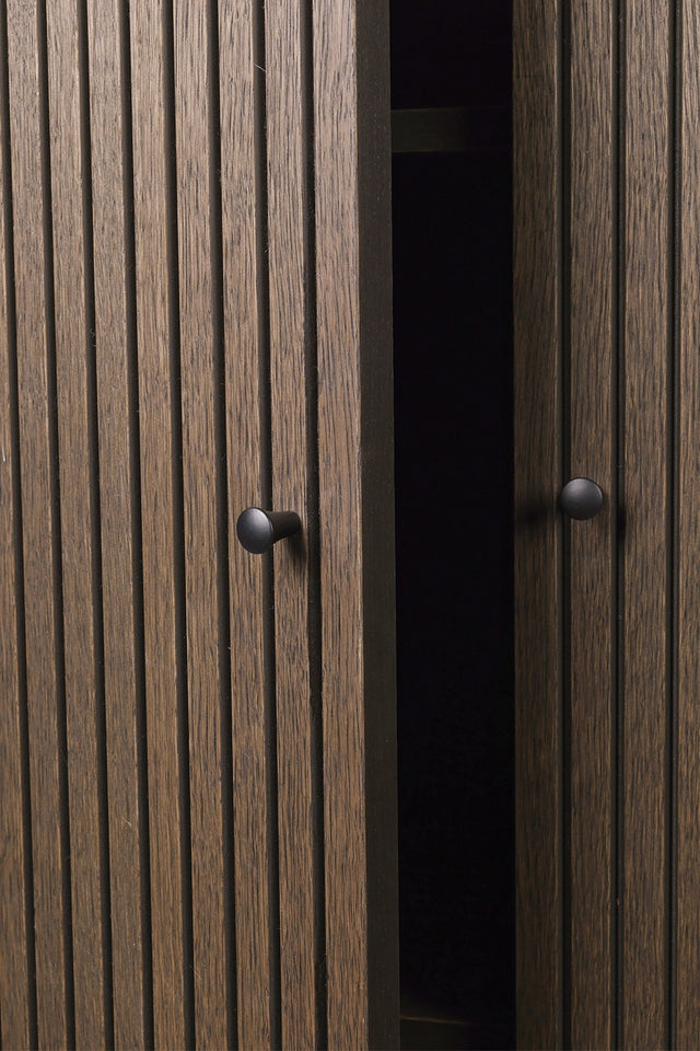 Schrank | Sill Cupboard Low - Dunkel gebeizte Eiche