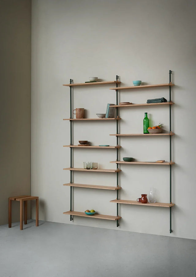 Modulares MOEBE Wandregal aus Eiche mit schwarzem Metallgestell