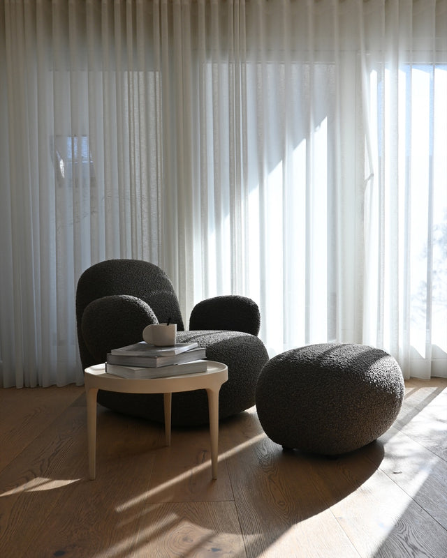 Armchair with armrests | Toe Flat
