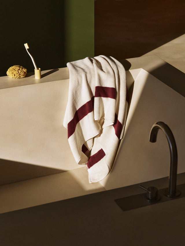 Duschtuch 70x140cm | Stripe | Burgundy