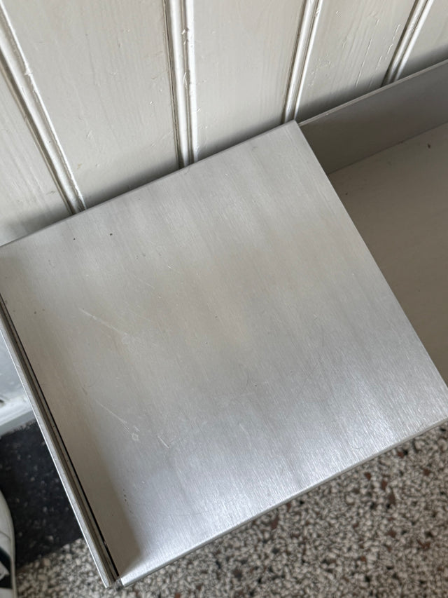 Regal | Lager Plant Box With Shelf + Auflegeplatte- Aluminium | B-Ware