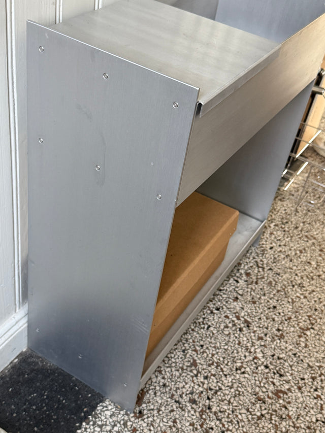 Regal | Lager Plant Box With Shelf + Auflegeplatte- Aluminium | B-Ware