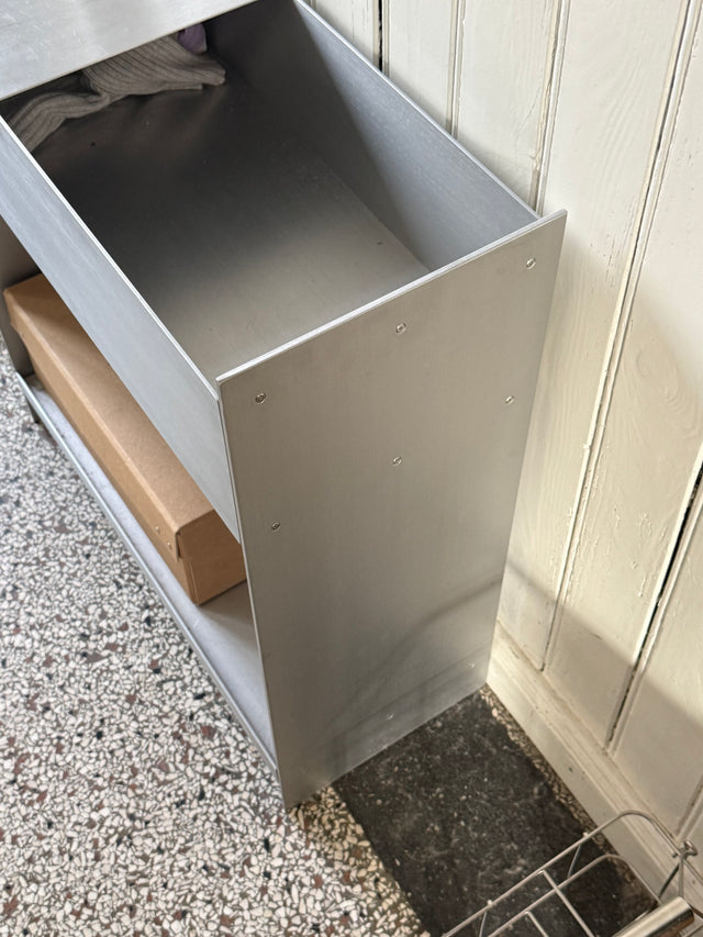 Regal | Lager Plant Box With Shelf + Auflegeplatte- Aluminium | B-Ware