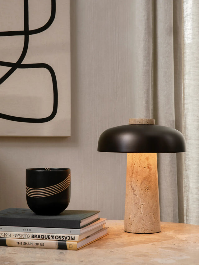 Reverse table lamp