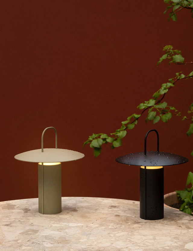 Ray table lamp