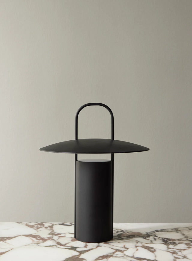 Ray table lamp