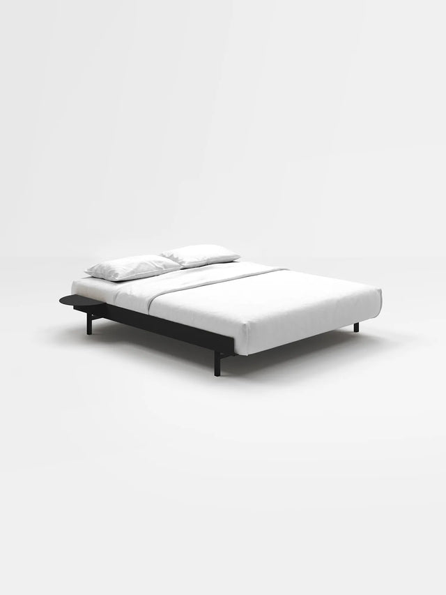 MOEBE bed 90-180cm low