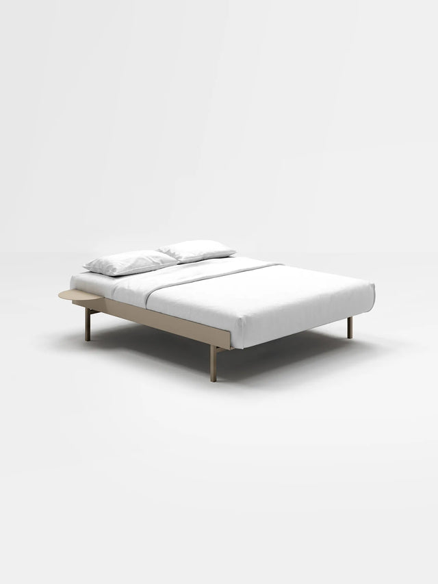 MOEBE bed 90-180cm high