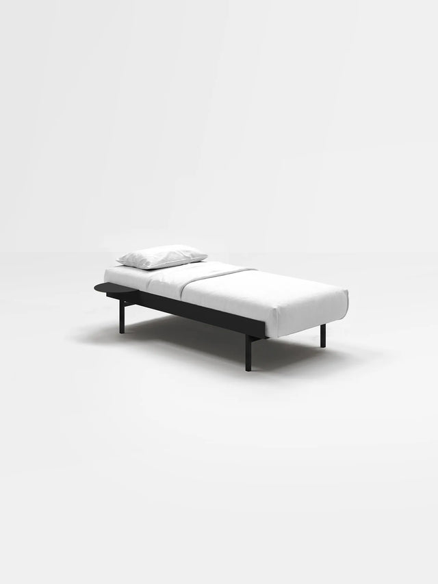 MOEBE bed 90cm high