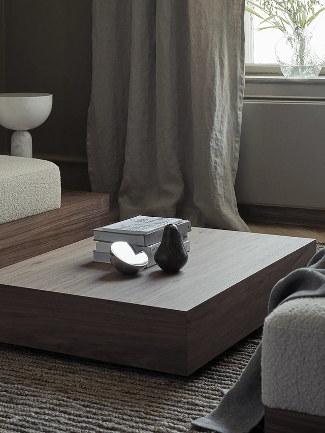 Aura table mirror